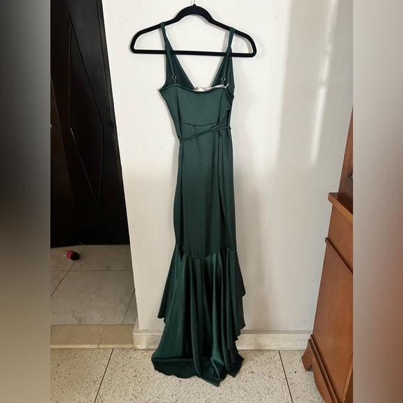 Formal Dress - Picture 2 of 4